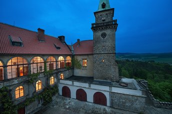 EA Chateau Hotel Hruba Skala**** - night view